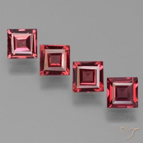 2.68ctw Natürlicher Rosaig-rot Pyrop-Granat, Quadrat, VS