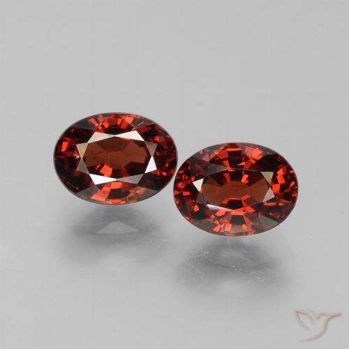 3.57ctw Natürlicher tiefrot Pyrop-Granat, Oval, VVS-VS