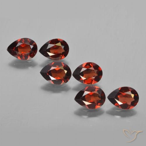 4.70ctw Natürlicher dunkelrot Pyrop-Granat, Birnenform, VS
