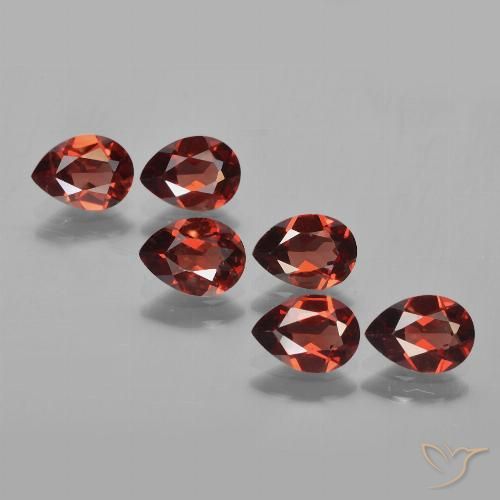 4.55ctw Natürlicher Mittelrot Pyrop-Granat, Birnenform, VS