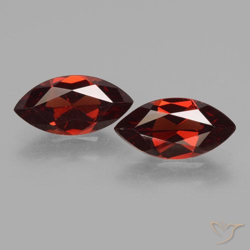 3.68ctw Natürlicher dunkelrot Pyrop-Granat, Marquise, VVS-VS