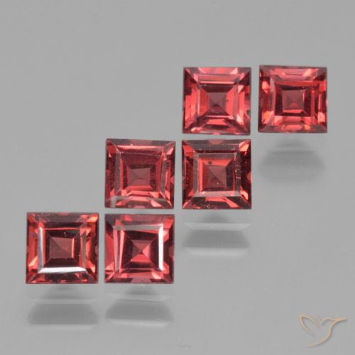 2.88ctw Natürlicher Mittelrot Pyrop-Granat, Quadrat, VS