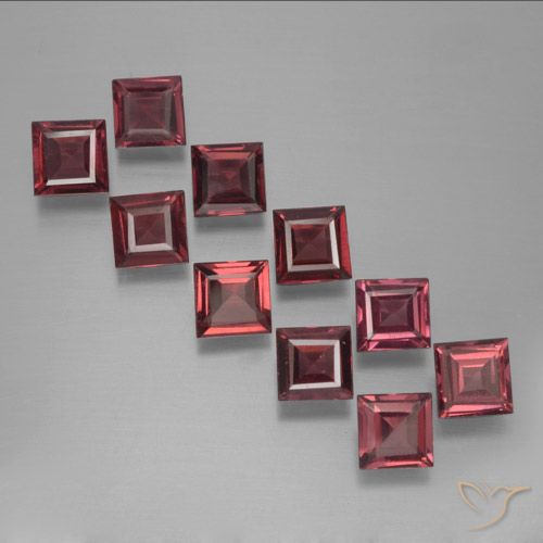3.98ctw Natürlicher dunkelrot Pyrop-Granat, Quadrat, VS