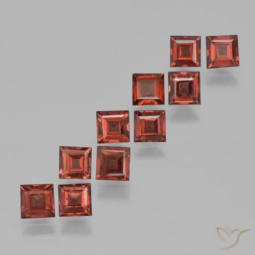 4.37ctw Natürlicher Mittelrot Pyrop-Granat, Quadrat, VS