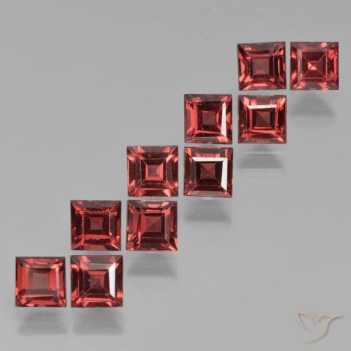 4.24ctw Natürlicher dunkelrot Pyrop-Granat, Quadrat, VS