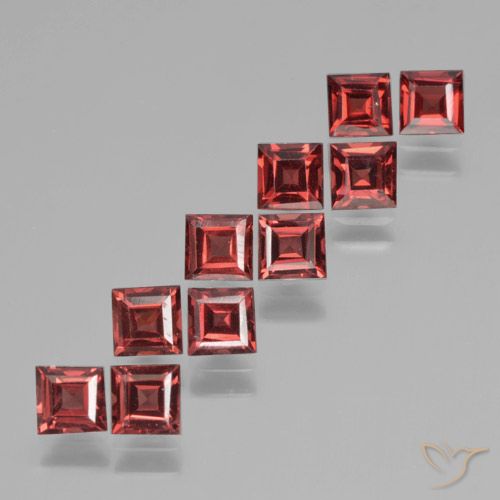 3.91ctw Natürlicher Mittelrot Pyrop-Granat, Quadrat, VS