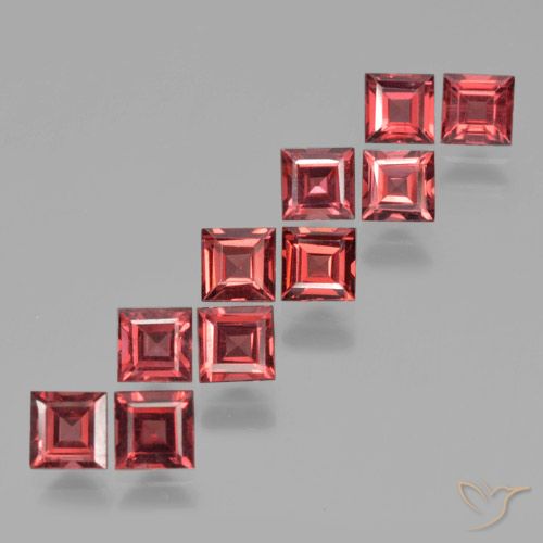 4.20ctw Natürlicher Mittelrot Pyrop-Granat, Quadrat, VS