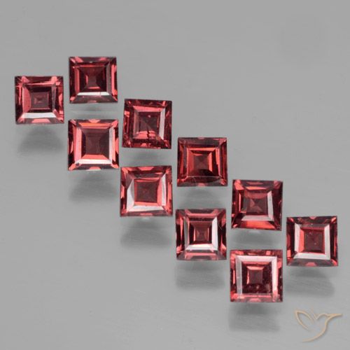 4.14ctw Natürlicher Mittelrot Pyrop-Granat, Quadrat, VS