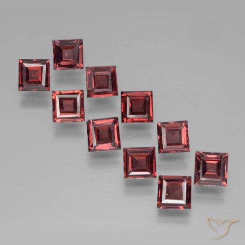 3.71ctw Natürlicher Mittelrot Pyrop-Granat, Quadrat, VS