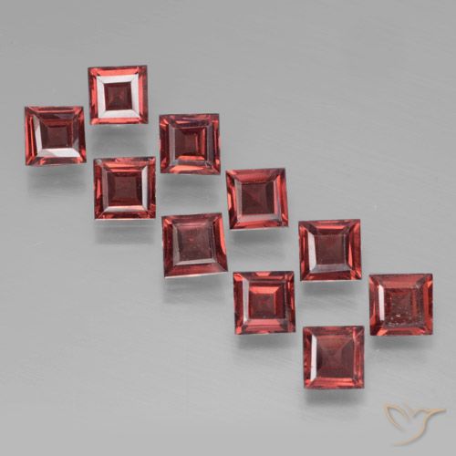 3.70ctw Natürlicher tiefrot Pyrop-Granat, Quadrat, VS