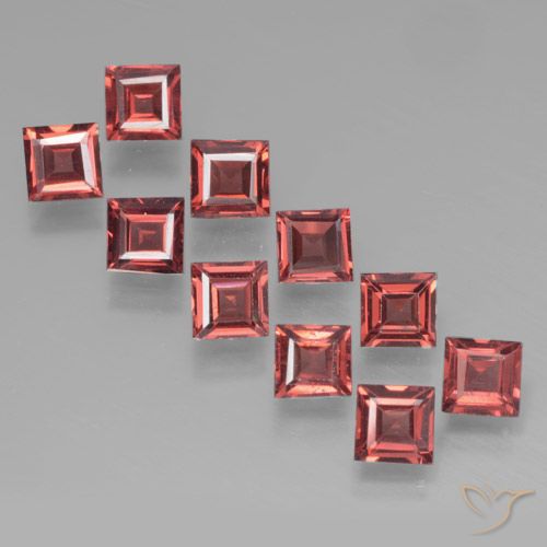 3.70ctw Natürlicher tiefrot Pyrop-Granat, Quadrat, VS