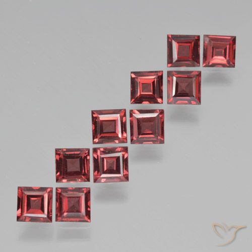 3.83ctw Natürlicher Tiefes Weinrot Pyrop-Granat, Quadrat, VS