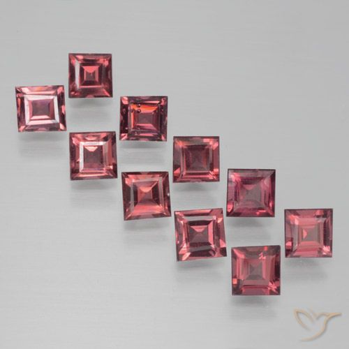 4.24ctw Natürlicher tiefrot Pyrop-Granat, Quadrat, VS