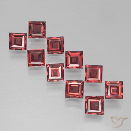 3.95ctw Natürlicher Mittelrot Pyrop-Granat, Quadrat, VS