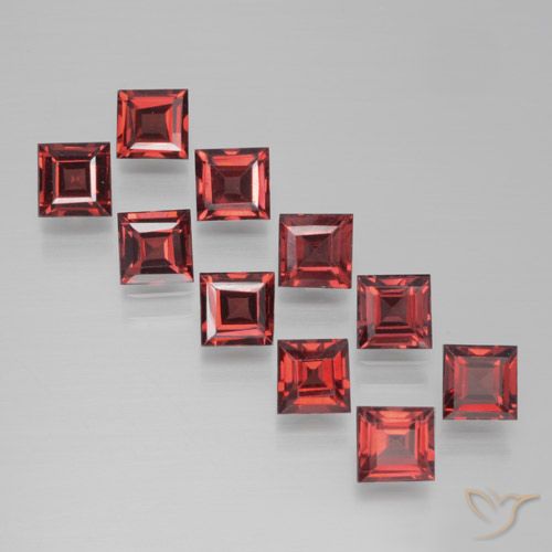 4.06ctw Natürlicher Tiefes Purpurrot Pyrop-Granat, Quadrat, VS