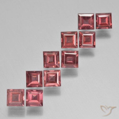 3.97ctw Natürlicher Lilaisch-rot Pyrop-Granat, Quadrat, VS