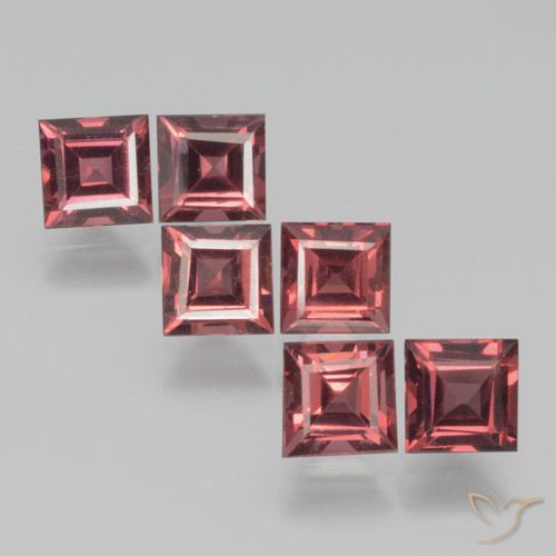 2.92ctw Natürlicher Mittelrot Pyrop-Granat, Quadrat, VS