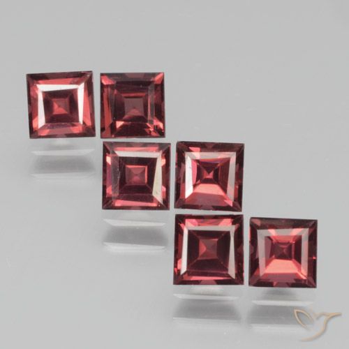 2.86ctw Natürlicher Merlot Rot Pyrop-Granat, Quadrat, VS
