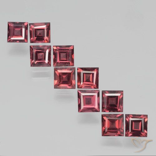 4.40ctw Natürlicher Purpurrot Pyrop-Granat, Quadrat, VS