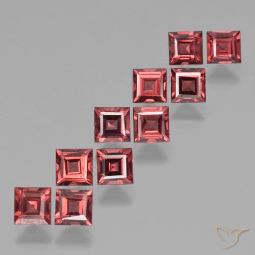 4.26ctw Natürlicher Purpurrot Pyrop-Granat, Quadrat, VS