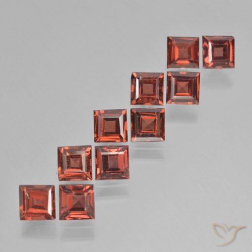 4.31ctw Natürlicher dunkelrot Pyrop-Granat, Quadrat, VS