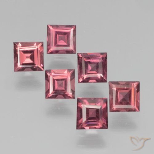 2.69ctw Natürlicher tiefrot Pyrop-Granat, Quadrat, VS