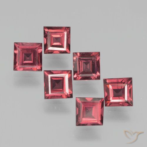 2.55ctw Natürlicher Mittelrot Pyrop-Granat, Quadrat, VS