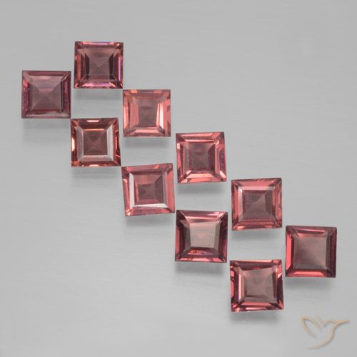 3.83ctw Natürlicher Tiefes Weinrot Pyrop-Granat, Quadrat, VS