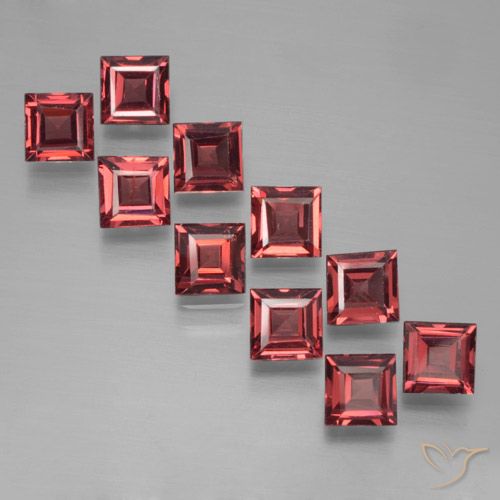 4.18ctw Natürlicher tiefrot Pyrop-Granat, Quadrat, VS