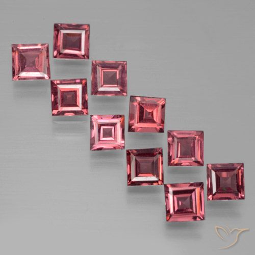 3.88ctw Natürlicher Mittel-Dunkelrot Pyrop-Granat, Quadrat, VS