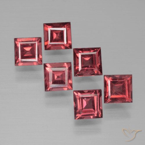 2.67ctw Natürlicher Mittelrot Pyrop-Granat, Quadrat, VS