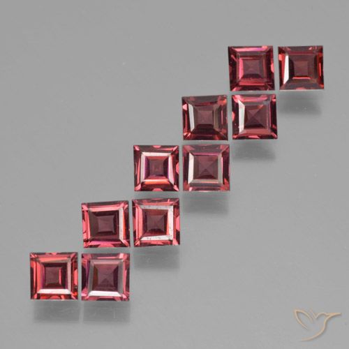 3.80ctw Natürlicher tiefrot Pyrop-Granat, Quadrat, VS