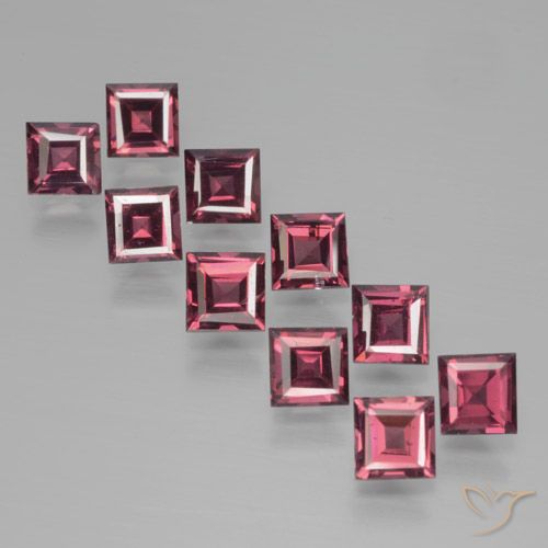 4.30ctw Natürlicher dunkelrot Pyrop-Granat, Quadrat, VS