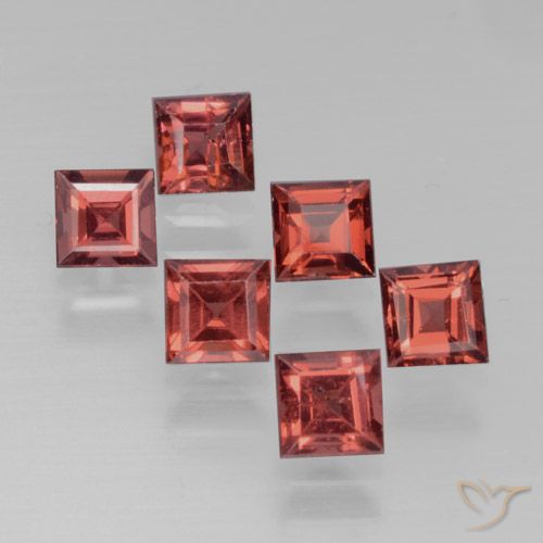 2.64ctw Natürlicher tiefrose-rot Pyrop-Granat, Quadrat, VS