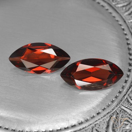 3.56ctw Natürlicher Tiefes Blutrot Pyrop-Granat, Marquise, VVS-VS