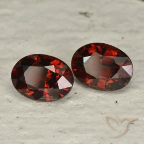 3.39 ct natürliche Tiefes Blutrot Pyrop-Granat-Edelsteine, Oval, VVS-VS
