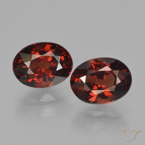 3.55ctw Natürlicher tiefrot Pyrop-Granat, Oval, VVS-VS