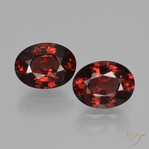 3.35ctw Natürlicher Tiefes Blutrot Pyrop-Granat, Oval, VVS-VS