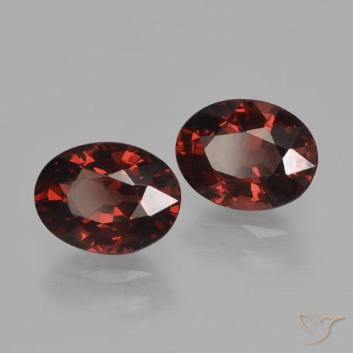 3.35 ct natürliche Tiefes Blutrot Pyrop-Granat-Edelsteine, Oval, VVS-VS