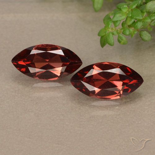 2.49ctw Natürlicher Tiefes Scharlachrot Pyrop-Granat, Marquise, VVS-VS