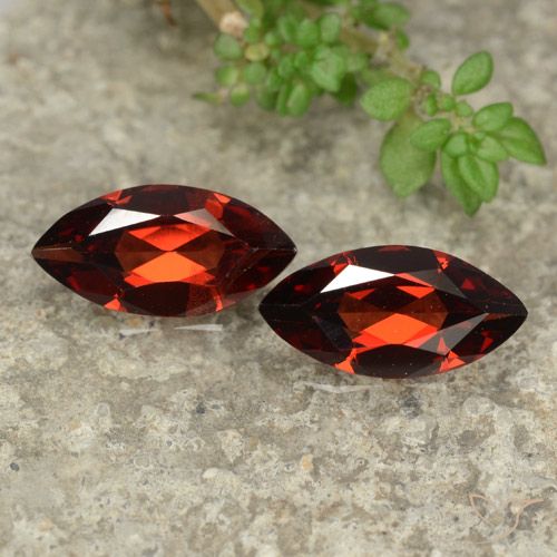 2.22ctw Natürlicher dunkelrot Pyrop-Granat, Marquise, VVS-VS