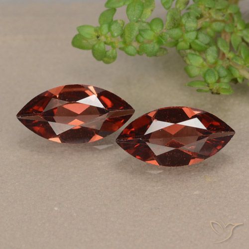 2.02ctw Natürlicher tiefrot Pyrop-Granat, Marquise, VVS