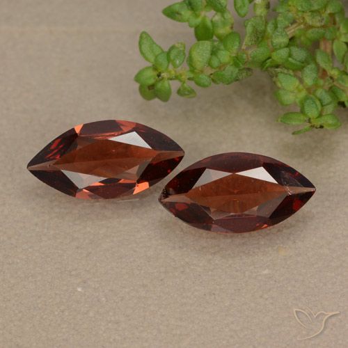 1.77ctw Natürlicher Sangria Rot Pyrop-Granat, Marquise, VS-SI