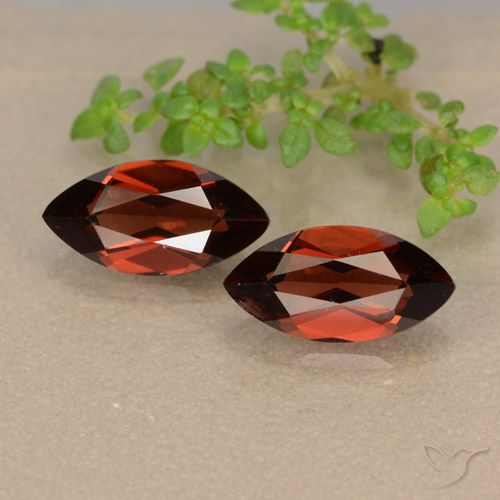 2.71ctw Natürlicher tiefrot Pyrop-Granat, Marquise, VVS-VS