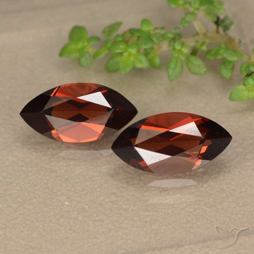 2.82ctw Natürlicher tiefrot Pyrop-Granat, Marquise, VVS-VS