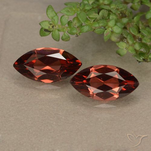 2.53ctw Natürlicher Mittelrot Pyrop-Granat, Marquise, VVS-VS