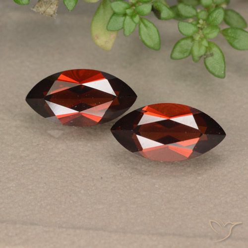 2.89ctw Natürlicher Mittelrot Pyrop-Granat, Marquise, VVS-VS
