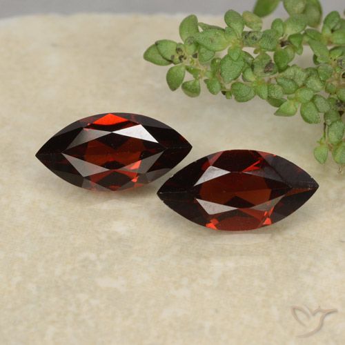 2.39ctw Natürlicher Feuerrot Pyrop-Granat, Marquise, VVS-VS