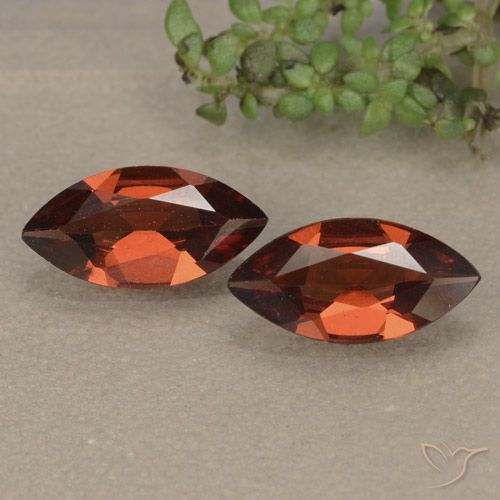 1.82ctw Natürlicher Mittelrot Pyrop-Granat, Marquise, VVS-VS