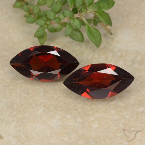 2.37ctw Natürlicher Tiefes Blutrot Pyrop-Granat, Marquise, VVS-VS